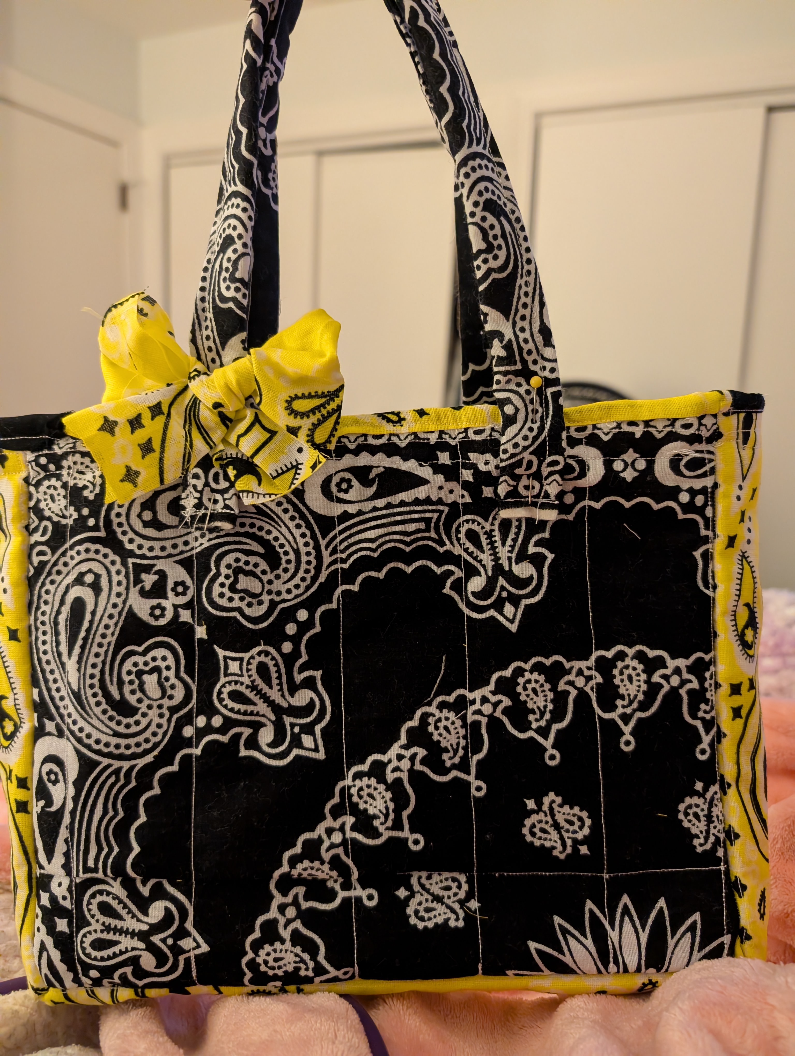 Zaria bow tote, original photo